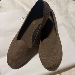 Rothy’s lounge loafer latte